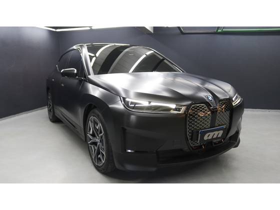 BMW iX ELÉTRICO XDRIVE40